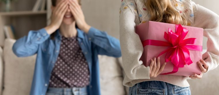 מתנה לאמא: רעיונות מקוריים ומיוחדים שיגרמו לה לחייך