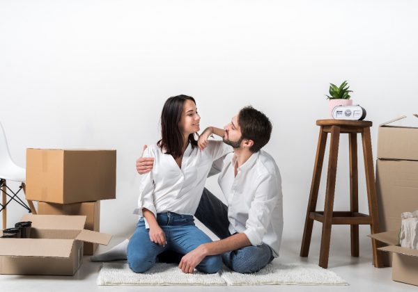 לנשואים הטריים: האם כדאי להשתמש במתווך נדל"ן ברכישת דירה?
